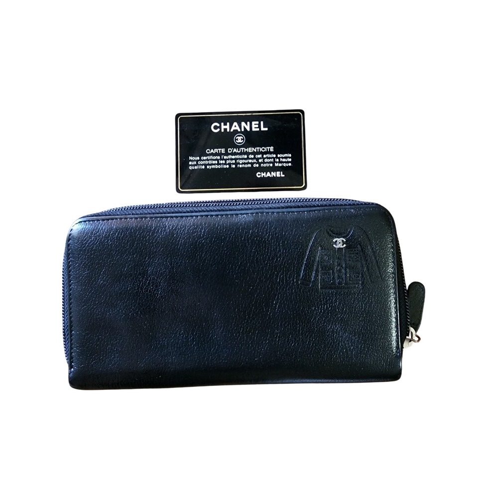 Chanel Black Leather Zip Around Long Wallet Embossed Jacket Logo CC Italy